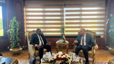 وزير الطيران المدني يستقبل السكرتير العام للاتحاد الأفريقي (الافرا) لبحث الاستعدادات النهائية لافتتاح الجمعية العمومية 