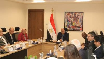 وزير الكهرباء يبحث مع وفد مؤسسة التمويل الدولية "iFC "سبل تعزيز التعاون