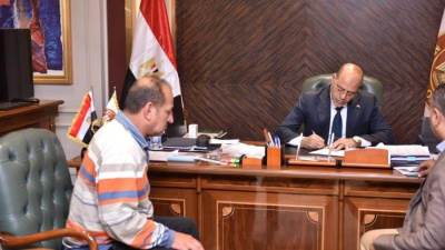 وزير العمل ينتصر لحق مواطن تعرض لتعامل غير لائق من أحد موظفي مكتب عمل بالقاهرة