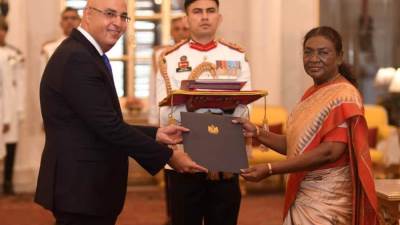 رئيسة الهند تشيد بالدور المهم والحيوي لـ مصر في تحقيق الأمن والاستقرار الإقليميين