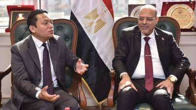 وزير العمل يستقبل سفير ماليزيا في القاهرة لبحث تفعيل سُبل التعاون المُشترك:
