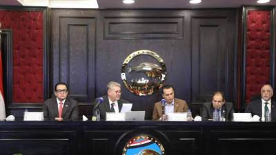 وزير البترول: أولوية قطاع البترول الاستمرار فى توفير احتياجات المواطنين اليومية