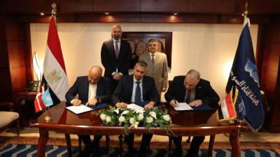 الفريق أسامة ربيع يشهد توقيع عقد تعاون مع شركة ميرسك للتدريب 