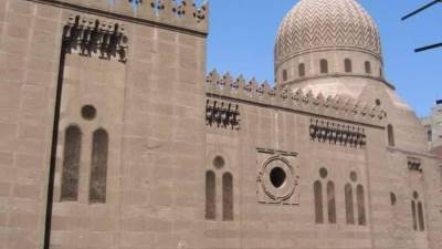 السياحة: تسجيل جامع بيبرس الخياط بالدرب الأحمر في عداد الآثار الإسلامية والقبطية واليهودية