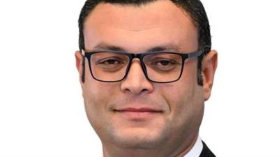 وزير الإسكان: تنفيذ حملات لإزالة مخالفات البناء والإشغالات بمدن الشروق والسادات وبدر 