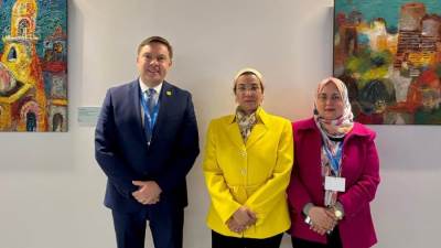 وزيرة البيئة تبحث مع مدير صندوق التكيف آليات زيادة تمويل مشروعات التكيف