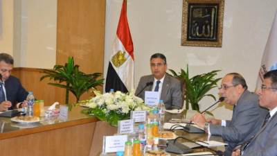 وزير التموين يبحث مع شركات زيوت الطعام آليات تعزيز التعاون لتأمين احتياجات السوق