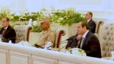 الرئيس السيسى: القوات المسلحة ليست فى معزل عن ما يدور حولنا فى الداخل أو الخارج