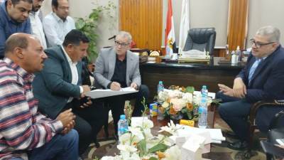 مسئولو "الإسكان" يتابعون مشروعات الكهرباء والمحطات بمدن شمال الصعيد