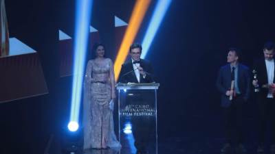 وزير الثقافة يشهد ختام الدورة الخامسة والأربعين لمهرجان القاهرة السينمائي الدولي  ويُكرم الفائزين بمسابقاته 