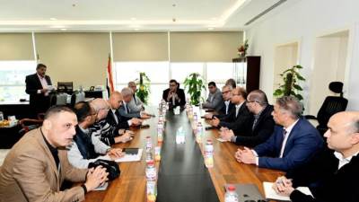 الشربيني يصدر حزمة من التكليفات للإسراع بمعدلات تنفيذ المشروعات.. وتسليم الوحدات لحاجزيها بـ"العلمين الجديدة"