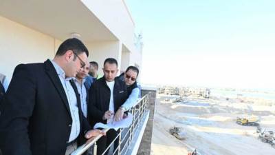 وزير الإسكان يواصل جولته التفقدية بإقليم الساحل الشمالى الغربى