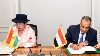 وزير الخارجية والهجرة يعقد جولة مشاورات سياسية مع نظيرته البوليفية