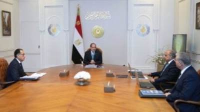 الرئيس السيسى يوجه بتكثيف الجهود الحكومية لتعزيز فرص جذب الاستثمارات لقطاع الطاقة