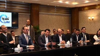 وزير الشباب والرياضة يشهد إطلاق المائدة المستديرة الأولي للبرنامج القومي لمواجهة الشائعات " تصدوا معنا "