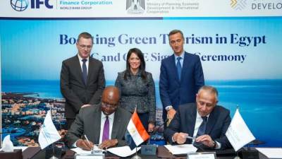 توقيع اتفاقية تمويل بين مؤسسة التمويل الدولية وشركة أوراسكوم للتنمية بقيمة 157 مليون دولار