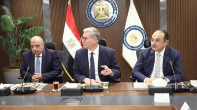 وزراء قطاع الأعمال العام والكهرباء والبترول يبحثون الاستعدادات لمؤتمر ومعرض مصر الدولي للطاقة "إيجبس 2025"
