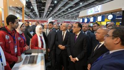 رئيس الوزراء يشهد افتتاح المعرض المُصاحب للملتقى والمعرض الدولي للصناعة في نسخته الثالثة