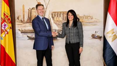 وزيرة التخطيط والتعاون الدولي توقع مع سفير إسبانيا منحتين بقيمة 800 ألف يورو