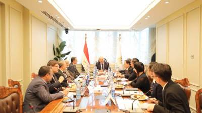 وزير التعليم يلتقي وفد جامعة تشينزين الصينية لبحث التعاون في التعليم التكنولوجي