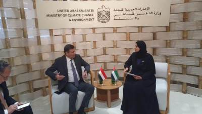 وزير الزراعة يبحث مع وزيرة التغيرات المناخية الإماراتية تعزيز التعاون في مجال الاستثمار الزراعي والصادرات وصناعة التمور 