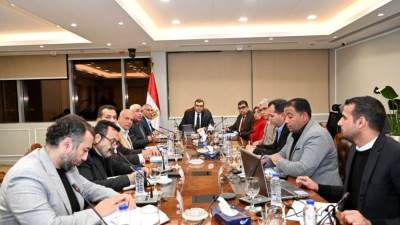 وزير الإسكان يتابع منظومة الصرف بالعاشر من رمضان.. وموقف تنفيذ الحلول العاجلة والدائمة