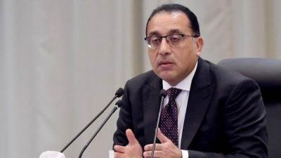 بدء اجتماع الحكومة الأسبوعى ويعقبه توجه رئيس الوزراء لميناء دمياط