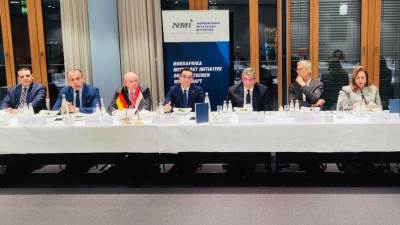 وزير الاستثمار: عقد لقاءات مع شركات ألمانية تعمل فى مجالات إنتاج الألياف وتصنيع الدراجات