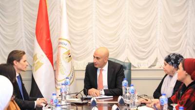 وزير التربية والتعليم يبحث مع المستشار الثقافي لسفارة ألمانيا بالقاهرة تعزيز سبل التعاون فى مجال التعليم قبل الجامعى