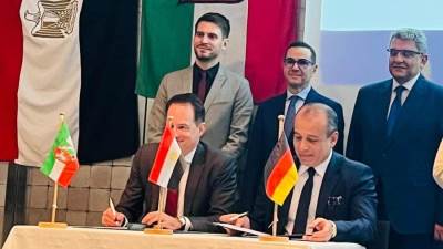 وزير الاستثمار ونظيره بولاية شمال الراين يشهدان توقيع إعلان التعاون المشترك بين التمثيل التجاري والجهة المناظرة 