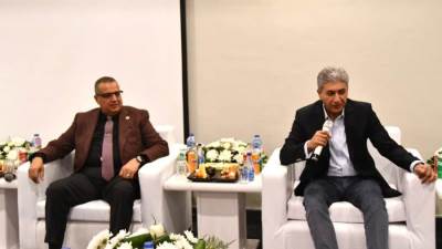 وزير السياحة والآثار يعقد بمدينة شرم الشيخ لقاء موسع مع مجموعة من المستثمرين السياحيين بمحافظة جنوب سيناء