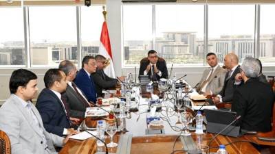 الشربينى يرحب بالتعاون بين "المجتمعات العمرانية" وشركة "سُكنى" لتوفير مناطق مقابر تلبى احتياجات سكان المدن الجديدة