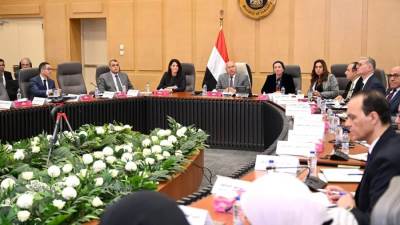 وزير الصناعة والنقل يترأس الاجتماع الثاني عشر للمجموعة الوزارية للتنمية الصناعية