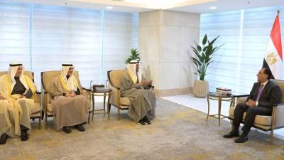 رئيس الوزراء يلتقي وزير خارجية الكويت