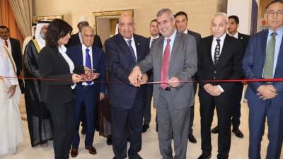 الدكتور محمود عصمت يفتتح معرض الصناعة المصرية للمهمات الكهربائية