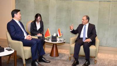 وزير الخارجية يلتقي مع مبعُوث الصين للشرق الأوسط