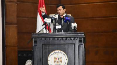 وزير الشباب والرياضة يُكرم منتخبي مصر مواليد 2005 و2008