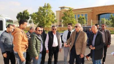 نائب رئيس "هيئة المجتمعات العمرانية" يتفقد محطتي مياه شرب وصرف صحي وطرق بمدينة السادات