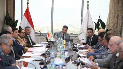 وزير التموين والتجارة الداخلية يترأس اجتماع اللجنة العليا للمطاحن لمتابعة انتظام العمل بمنظومة الطحن