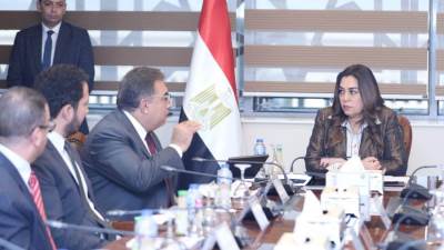 وزيرة التنمية ومحافظ الدقهلية يشهدان التوقيع علي عقد إغلاق وتأهيل مقلب قلابشو للمخلفات