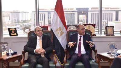 وزير العمل يلتقي وفدًا من غرفة التجارة والصناعة الفرنسية بحضور النائب هاني نعمة الله