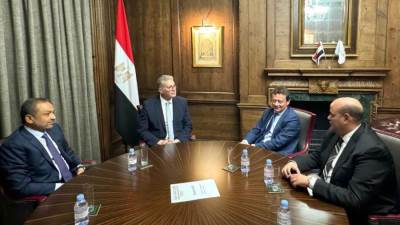 كريم بدوى يبحث خطط شركة كارلايل العالمية للاستثمار في مصر والتوسع في مجالي الاستكشاف وتنمية الحقول