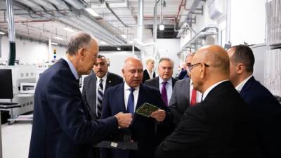 الوزير : الشركة ستقوم بانشاء مصنع محلي لانظمة الاشارات وإنشاء أكاديمية تدريب لخلق كوادر محلية ماهرة في هذا المجال