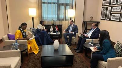 رئيس هيئة الرعاية الصحية يعقد سلسلة اجتماعات هامة مع كبار المسئولين الدوليين