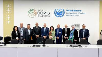 سويلم يشارك فى جلسة "التحلية باستخدام الطاقة الشمسية ضمن مبادرة AWARe"