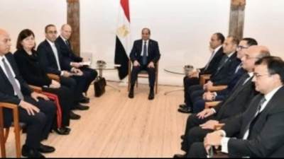 الرئيس السيسي يؤكد تقدير مصر لجهود شركة "ميرسك" لتطوير بعض محطات الحاويات