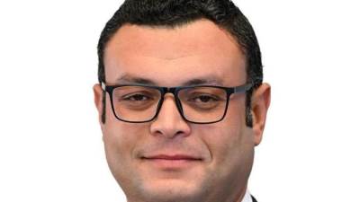 وزير الإسكان يُشدد على سرعة استكمال أعمال التطوير بالقرى السياحية