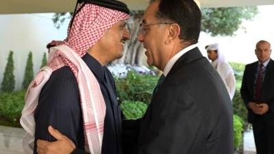 على هامش منتدى الدوحة 2024: رئيس الوزراء يلتقي نظيره القطري