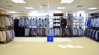 التنظيم والإدارة يستجيب لطلب موظفي الحي الحكومي بالعاصمة الإدارية بمد معرض ملابس الشتاء لمدة أسبوع والتنسيق لتنظيم معرض آخر قبيل شهر رمضان المعظم