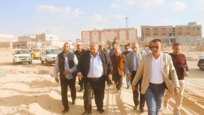رئيس جهاز العاشر من رمضان يتفقد سير العمل بالمحاور الرئيسية ودار مصر والمنطقة الصناعية